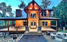 Smoky Mist Ridge - New! Relaxing Luxury Cabin Getaway!
